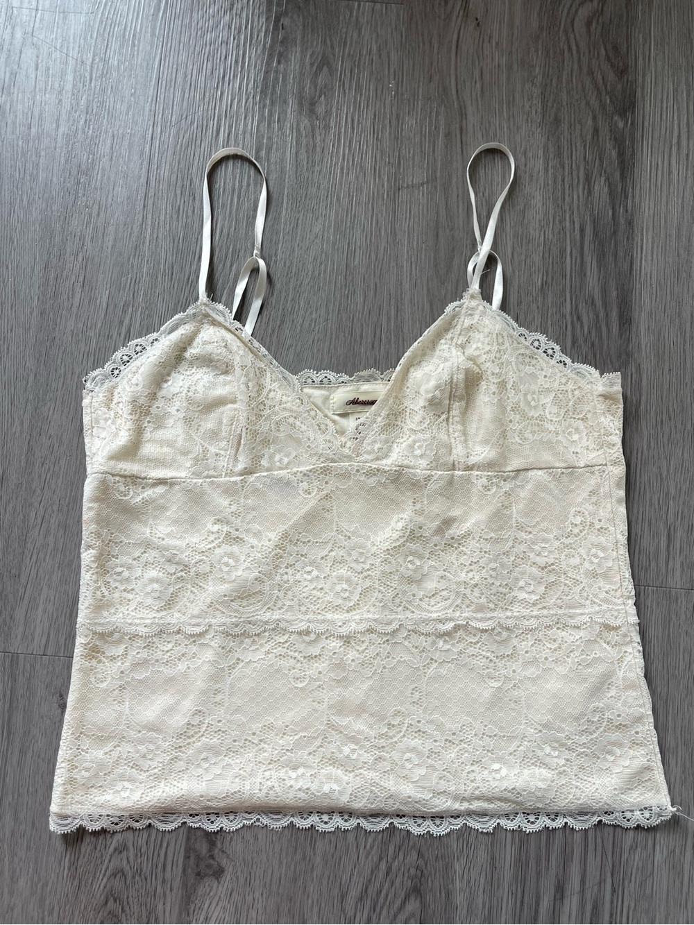 Vintage Y2K Abercrombie lace camisole size medium